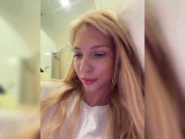 Cristi-Candy webcam
