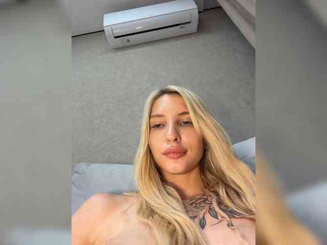 Cristi-Candy webcam