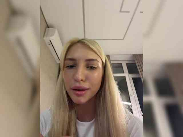 EwaBrown Sex Cam Show