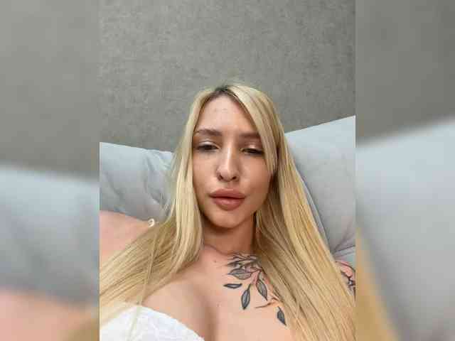 EwaBrown Live Webcam on BongaCams