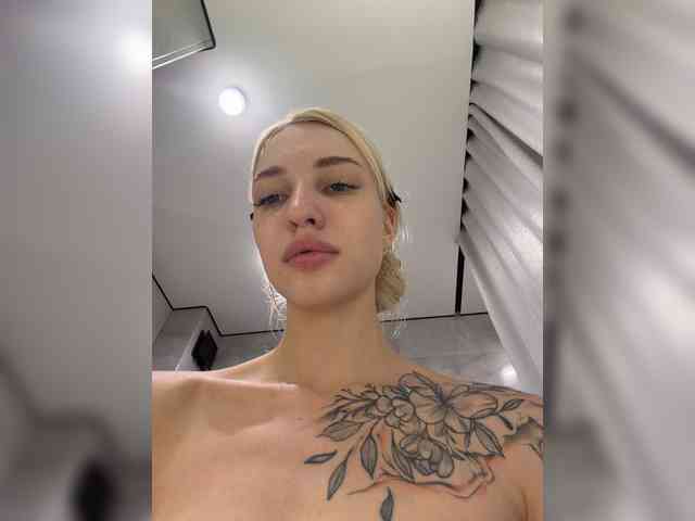 Modella: Cristi-Candy
