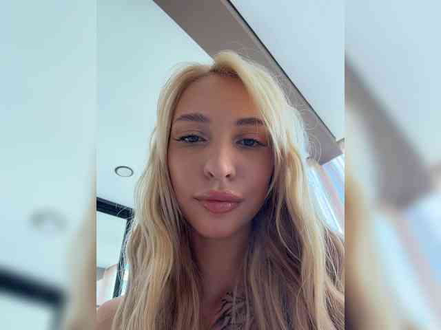 EwaBrown Sex Cam Show
