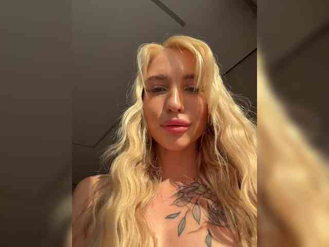 EwaBrown Sex Cam Show