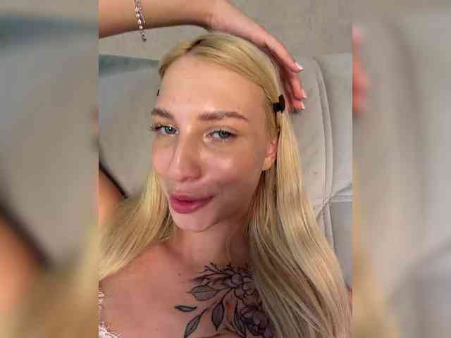 EwaBrown Sex Cam Show