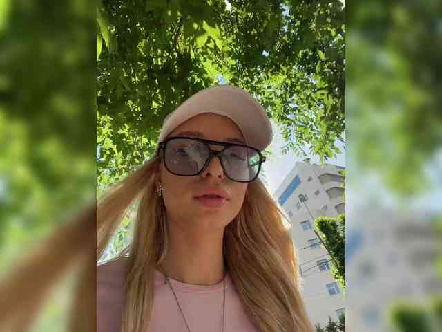 Cristi-Candy webcam