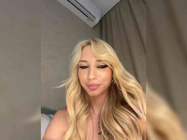 EwaBrown Sex Cam Show