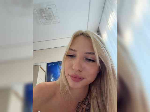 Cristi-Candy webcam