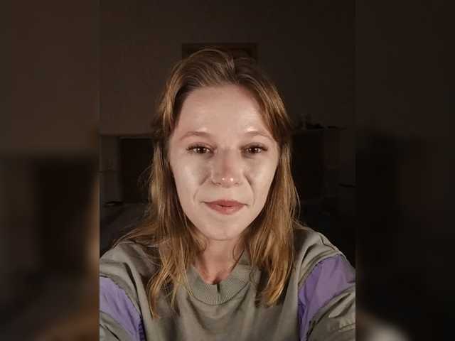 1biscuit1 live cam on BongaCams