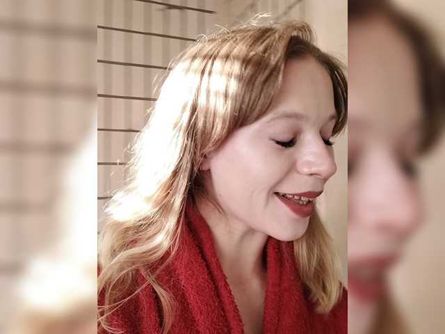 1biscuit1 live cam on BongaCams