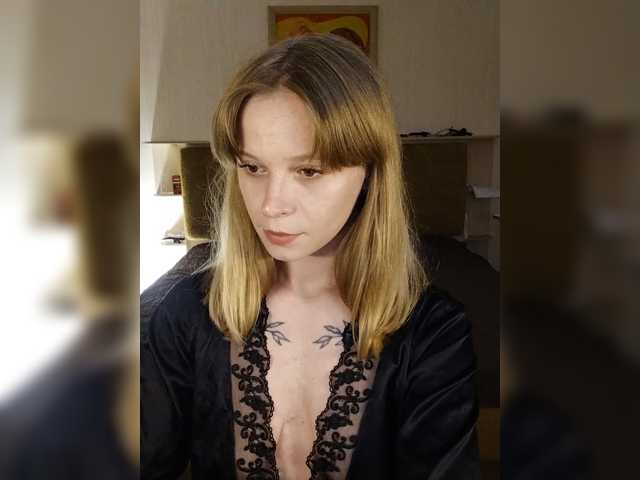 1biscuit1 live cam on BongaCams