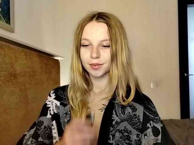 1biscuit1 webcam
