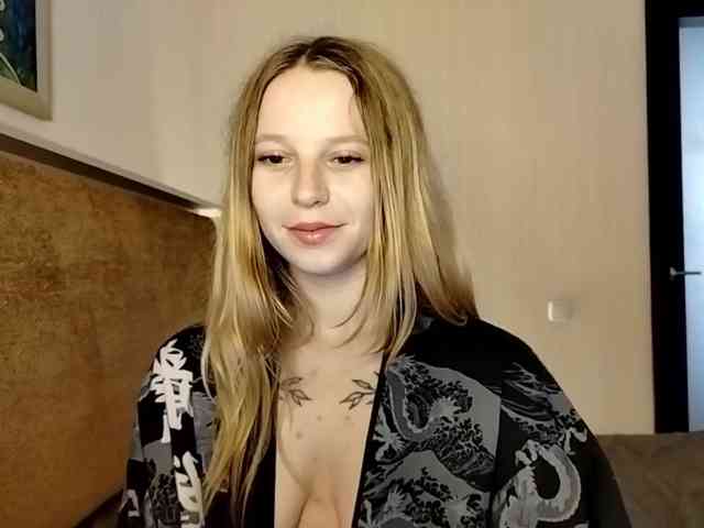 1biscuit1 webcam