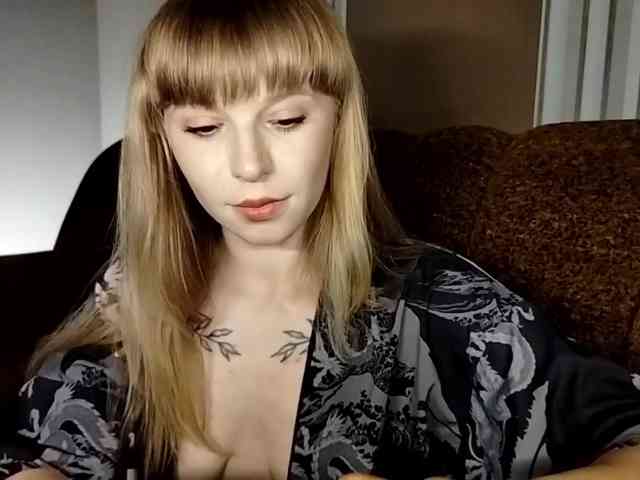 1biscuit1 webcam