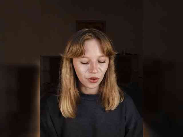 1biscuit1 webcam
