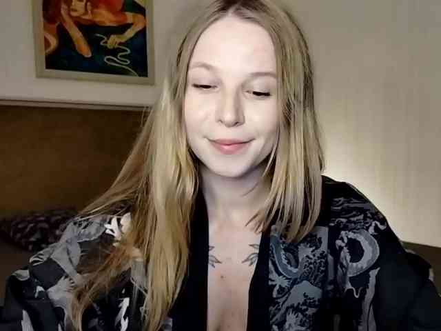 1biscuit1 Live Webcam on BongaCams