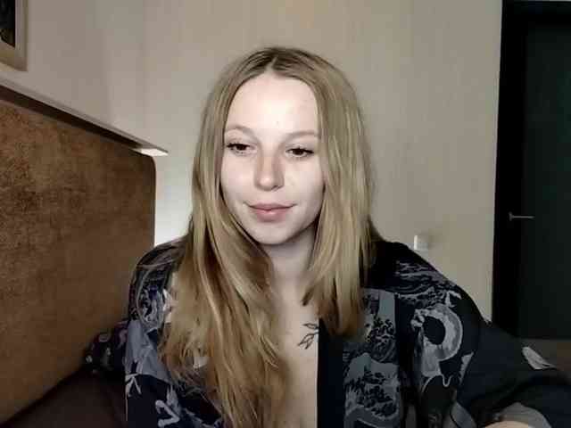 1biscuit1 webcam