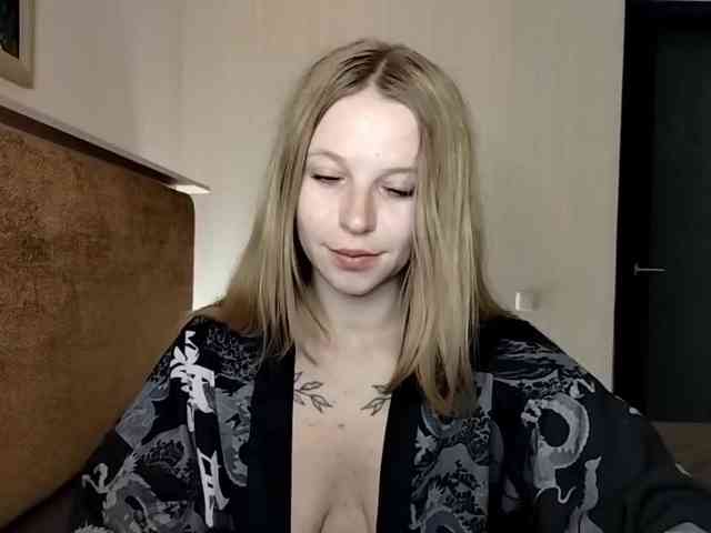 1biscuit1 webcam