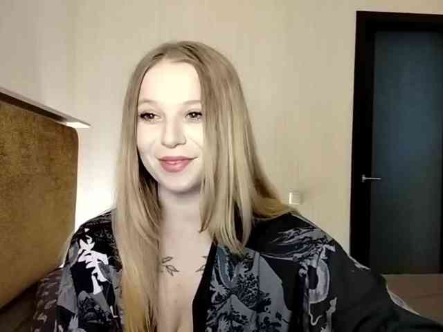 1biscuit1 webcam