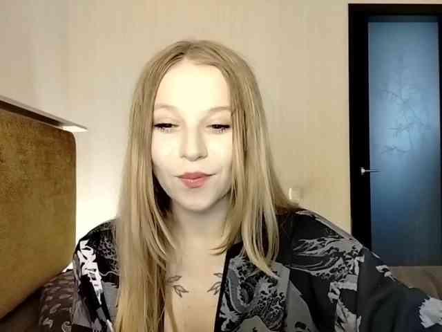 1biscuit1 webcam