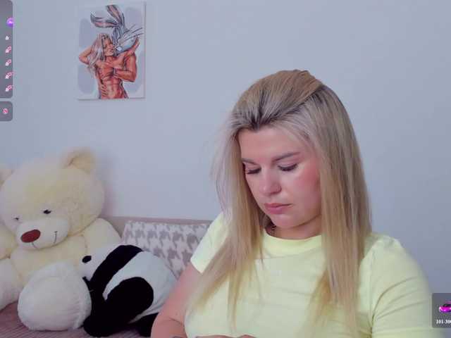AlexaX7 live cam on BongaCams