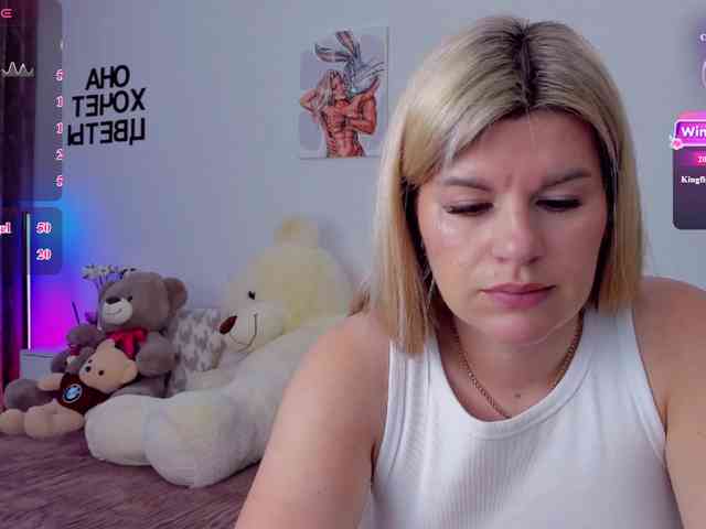 AlexaX7 Live Webcam on BongaCams