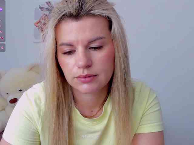 AlexaX7 webcam