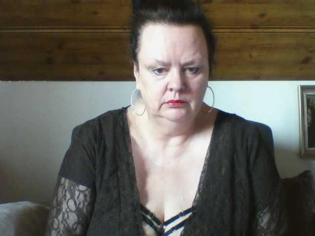 TiffanyAmore's BongaCams show and profile