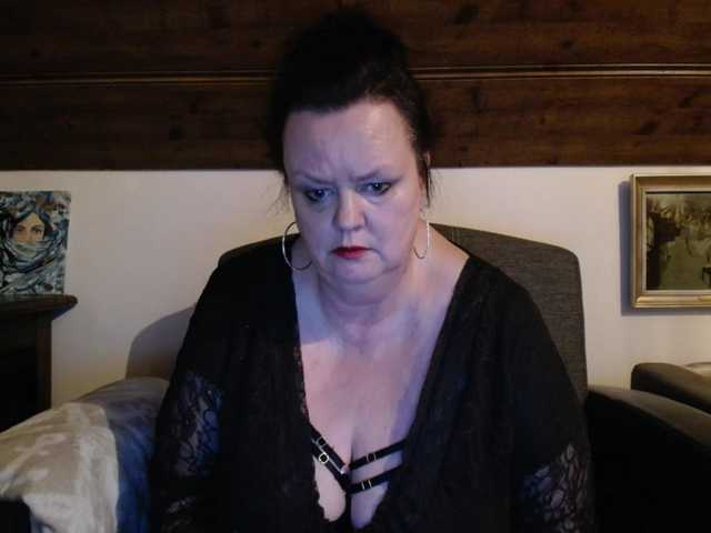 TiffanyAmore's BongaCams show and profile