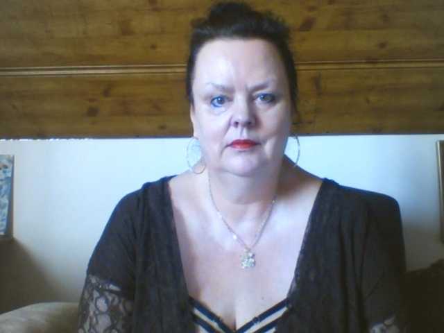 TiffanyAmore's BongaCams show and profile