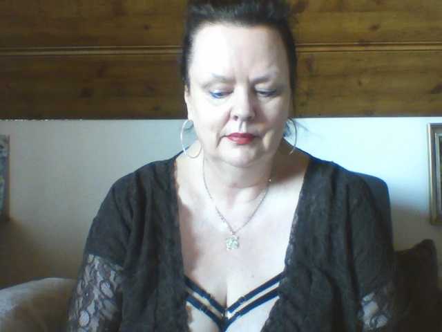 TiffanyAmore's BongaCams show and profile