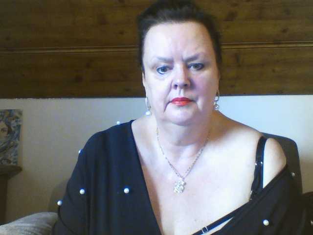 TiffanyAmore's BongaCams show and profile