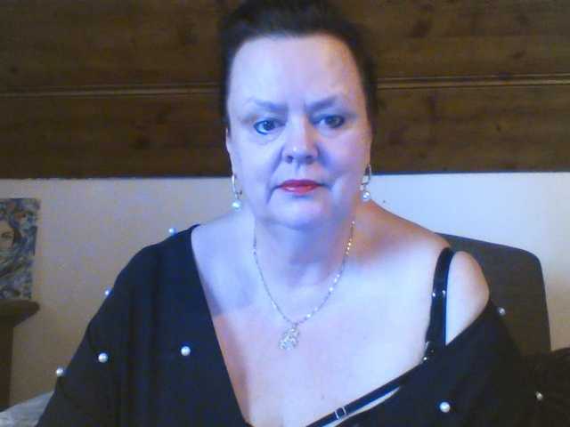 TiffanyAmore's BongaCams show and profile