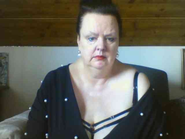 TiffanyAmore Live Webcam on BongaCams