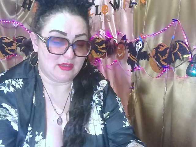 MadamKatyusha live cam preview