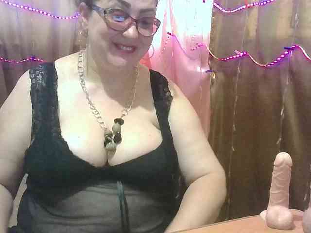 MadamKatyusha webcam