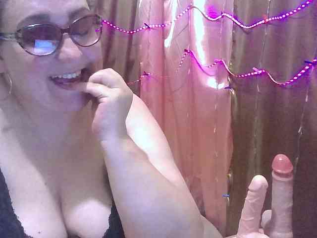 MadamKatyusha webcam