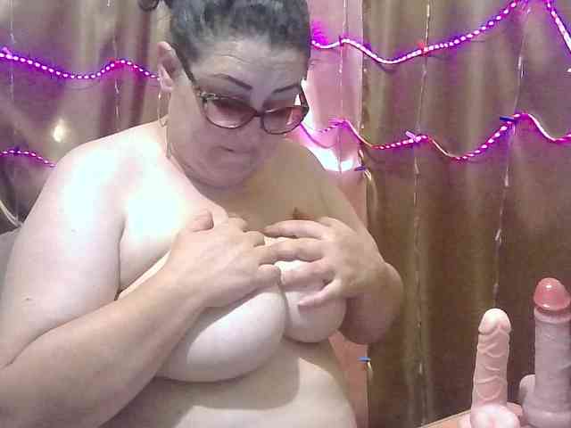 MadamKatyusha webcam