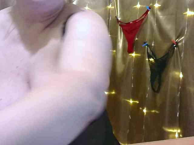 MadamKatyusha webcam