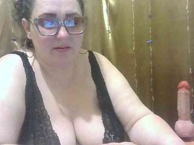 MadamKatyusha webcam