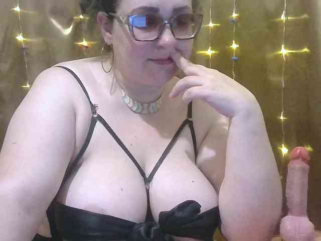 MadamKatyusha webcam