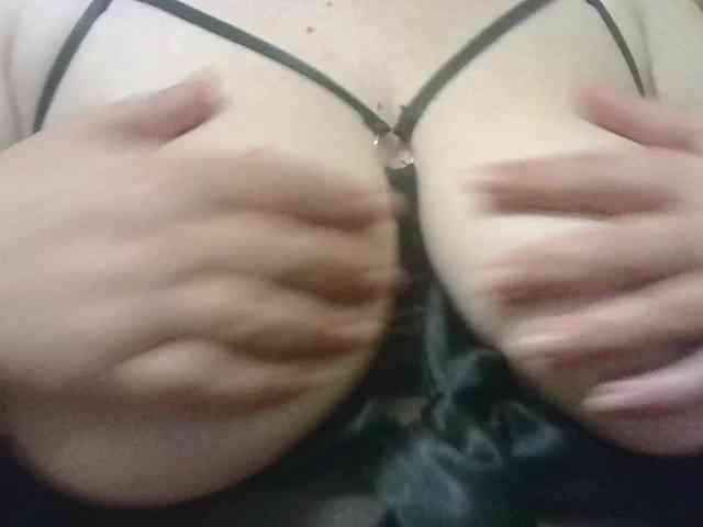 MadamKatyusha webcam