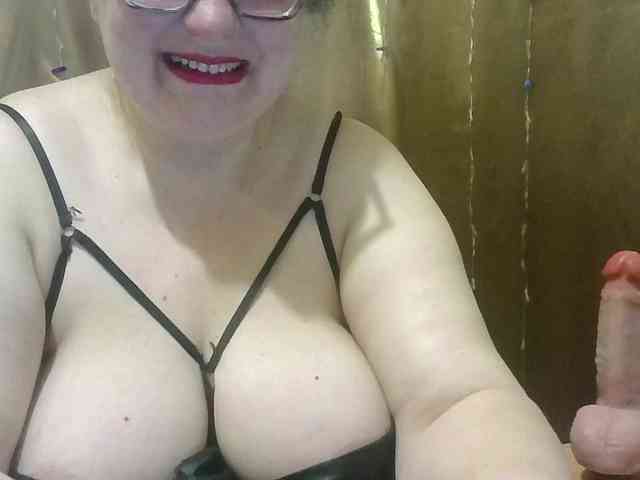 MadamKatyusha webcam