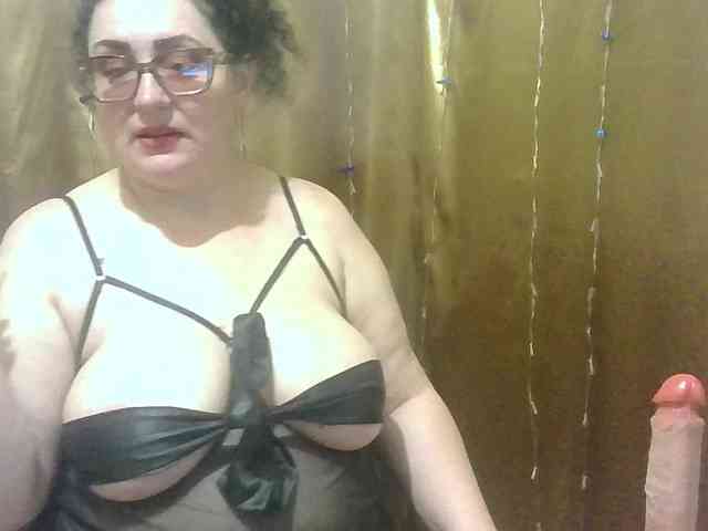 MadamKatyusha webcam