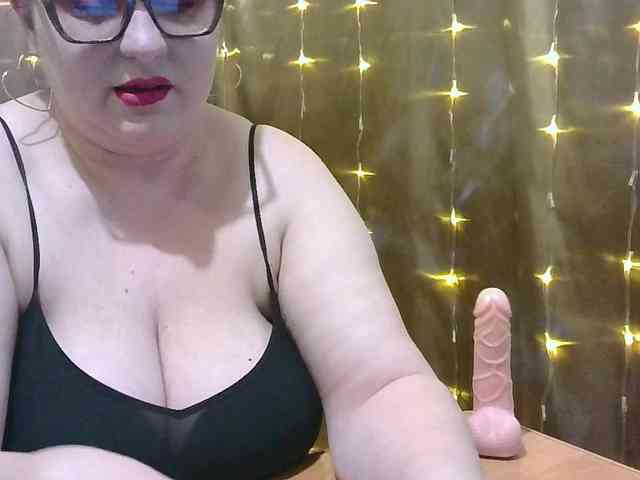 MadamKatyusha webcam