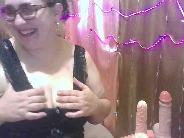 MadamKatyusha webcam