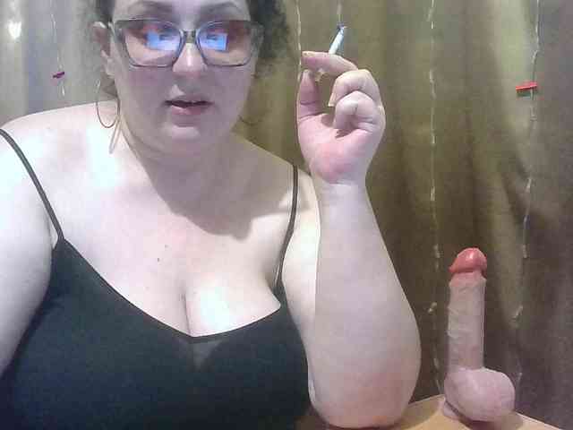 MadamKatyusha webcam