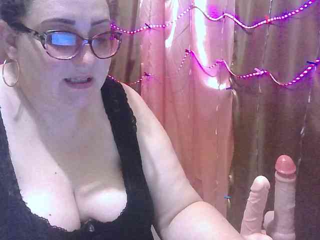 MadamKatyusha webcam