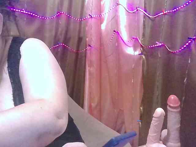 MadamKatyusha webcam