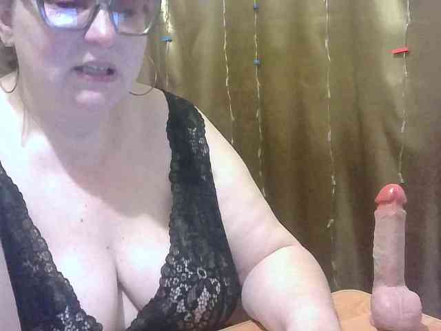 MadamKatyusha webcam