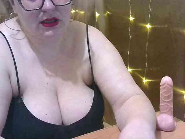 MadamKatyusha webcam